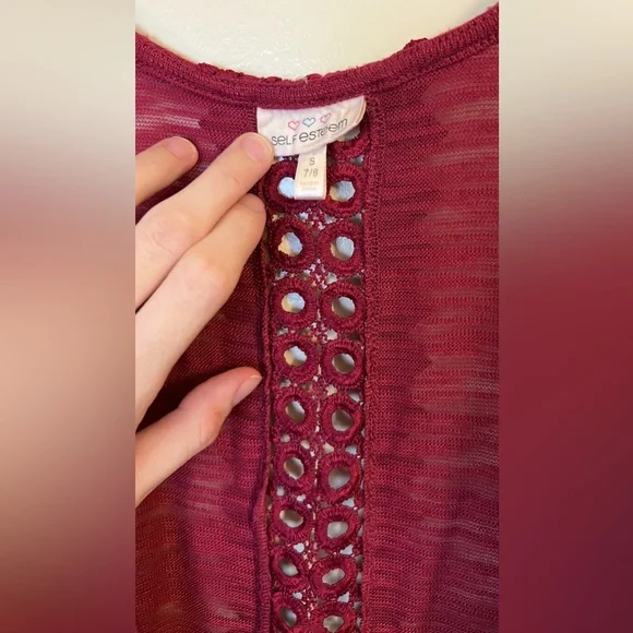 Burgundy Sleeveless Cardigan 🔥 - Picture 3 of 4
